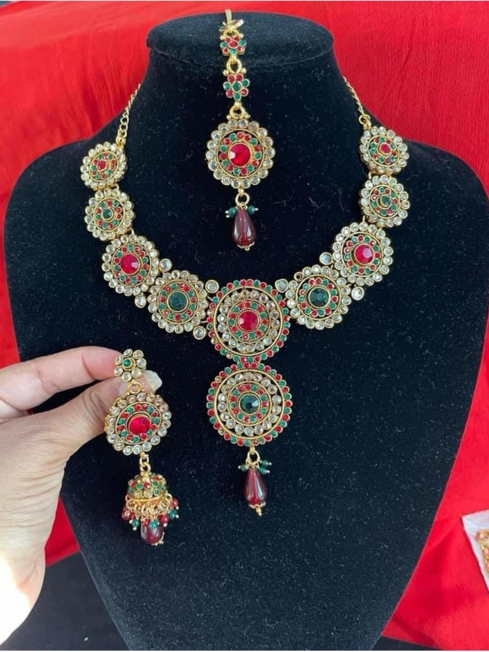 New Traditional Gold-Tone Red and Green Kundan Necklace Set